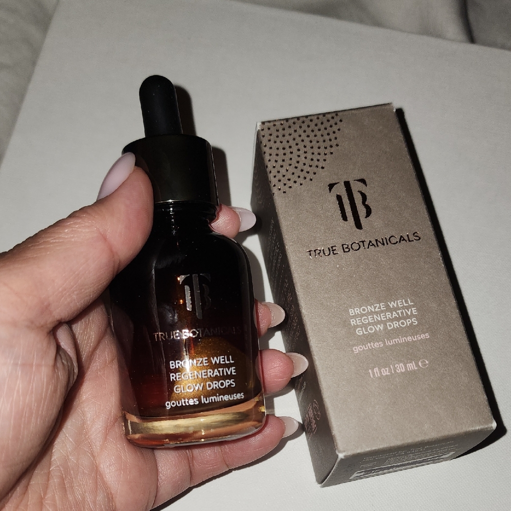 True Botanicals Glow Drops